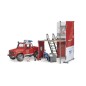 Caserne de pompier avec Land Rover Defender et pompier