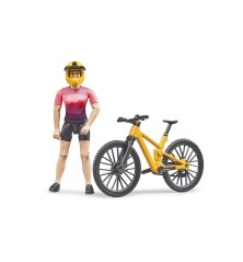 VTT avec cycliste femme et accessoires