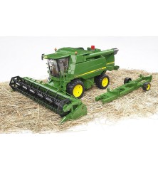 Moissonneuse batteuse John Deere T670i