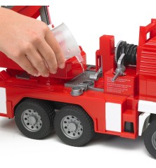 Camion de pompier MAN avec échelle pivotante