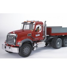Mack Granite avec plateau et JCB 4CX