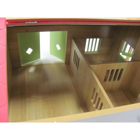 Écurie avec 7 boxes et stockage
