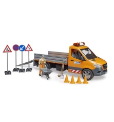 Camion municipal Mercedes Benz Sprinter avec conducteur et acces.