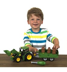 Tracteur John Deere avec remorque