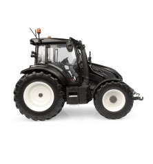 Tracteur Valtra G 135 Noir Edition limitée