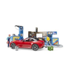 Station service et carwash avec véhicule