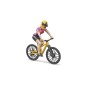 VTT avec cycliste femme et accessoires
