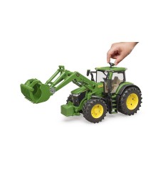 Tracteur John Deere 7R avec chargeur frontal