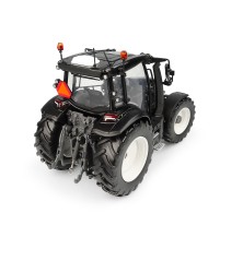 Tracteur Valtra G 135 Noir Edition limitée