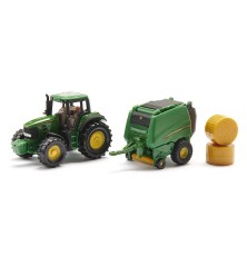 Tracteur John Deere avec presse à ballots