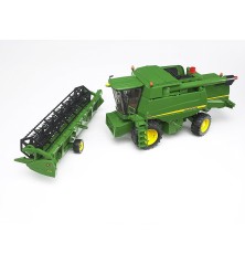 Moissonneuse batteuse John Deere T670i