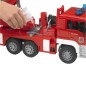 Camion de pompier MAN avec échelle pivotante