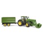 John Deere 7R avec chargeur avant et remorque tandem