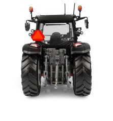 Tracteur Valtra G 135 Noir Edition limitée