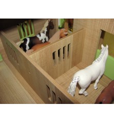 Écurie  avec 2 boxes et stockage
