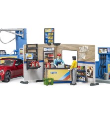 Station service et carwash avec véhicule