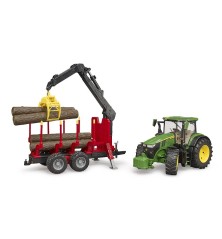 Tracteur John Deere 7 R avec remorque forestière et 4 troncs d’arbre