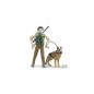 Forestier avec chien et accessoires