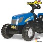 Tracteur New Holland TVT 190 avec remorque