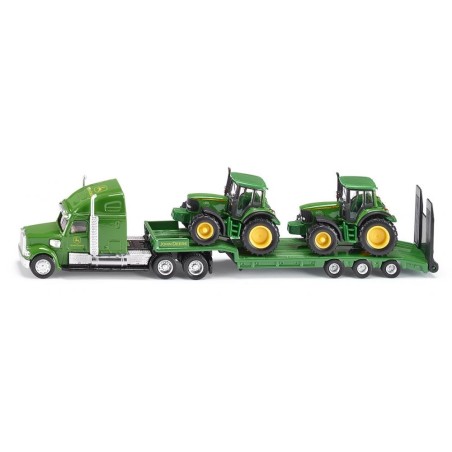 Camion avec tracteurs John Deere