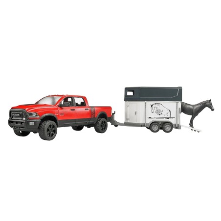 Jeep RAM 2500 Power wagon avec remorque à chevaux