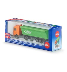 Camion avec benne basculante et toit