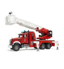 Camion de pompier Mack Granite avec échelle