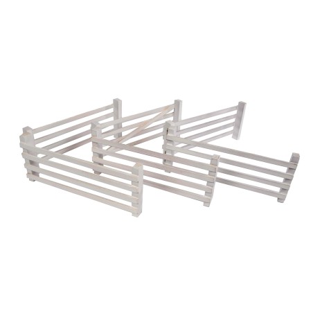 Barrière blanche en bois